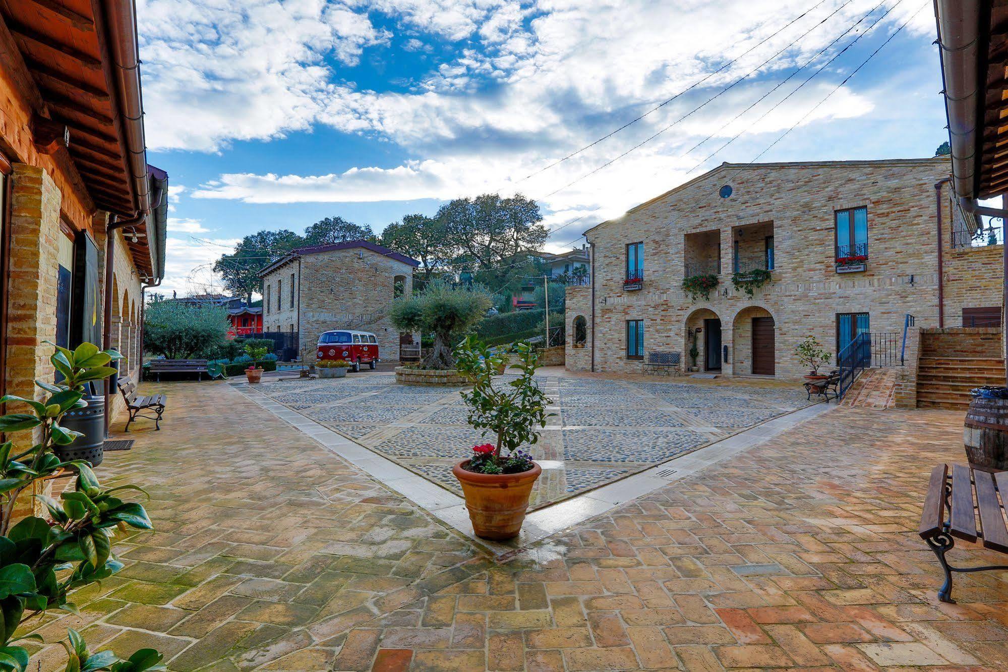 Agriturismo Il Sapore Della Luna Monteprandone Luaran gambar